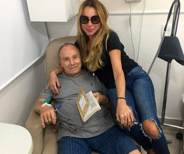 Stênio Garcia fratura duas costelas e é internado no Rio de Janeiro