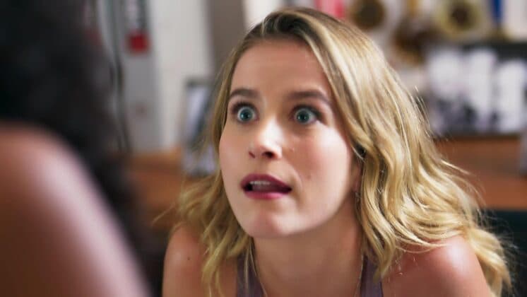 "Malhação": Joana faz revelação bombástica e deixa Bárbara em pânico