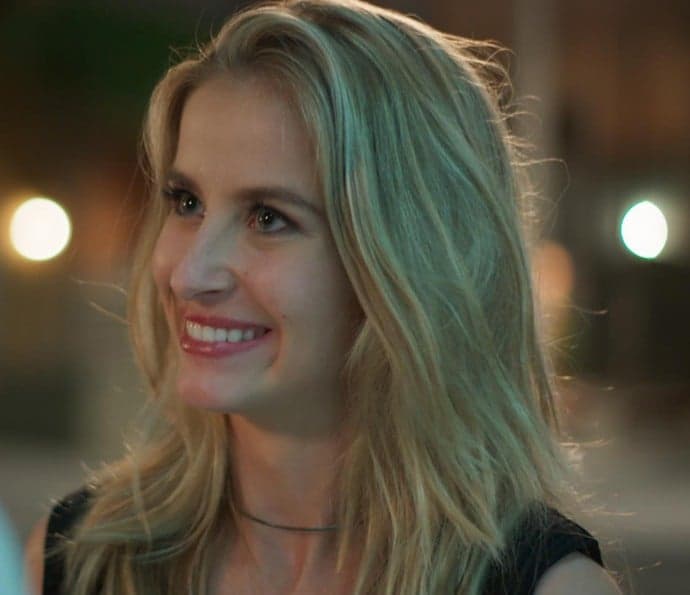 Bárbara arma com Tita para infernizar Tânia em "Malhação"