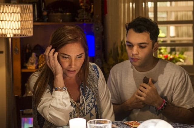 Autores de "A Lei do Amor" falam sobre os finais de Mileide e Luciane