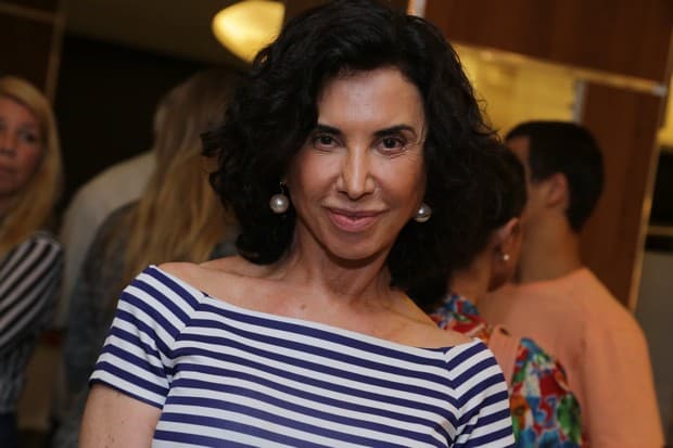 Após processo contra Record, atriz é contratada pela Globo e estreia em "Rock Story"