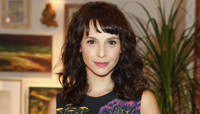 Débora Falabella comenta retorno às novelas em "A Força do Querer"