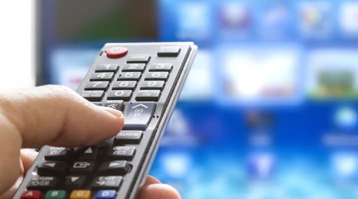 Em queda pelo terceiro mês seguido, TV paga perde 364 mil assinantes em um ano