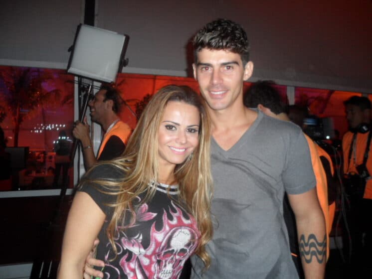 Noivo de Viviane Araújo revela ter sofrido preconceito por causa dela