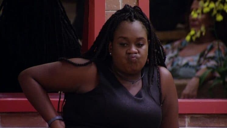 “BBB17”: Revoltada, Roberta sobre Emilly: "Quero quebrar o pau"