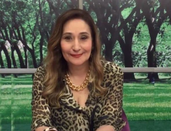 Sônia Abrão conta como voltou a amizade com César Filho e detona o "BBB17"