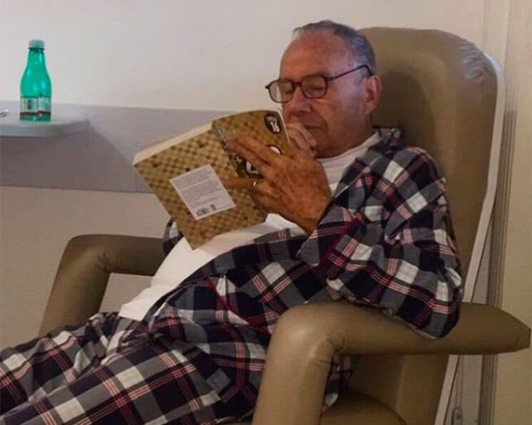 Após quebrar costelas, Stênio Garcia tranquiliza fãs