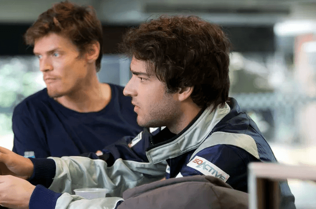 Antonio e Tiago baterão boca por causa de Letícia em "A Lei do Amor"