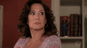 Maria do Carmo (Susana Vieira) em cena de "Senhora do Destino" (Foto: Reprodução/Globo)