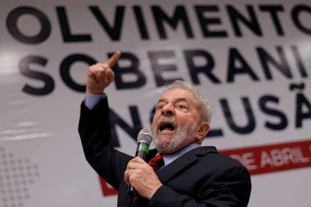 Em Brasília, ex-presidente Lula declara guerra contra a Globo e faz ameaça
