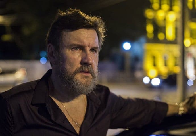 Ator usa barriga falsa em nova produção da Globo