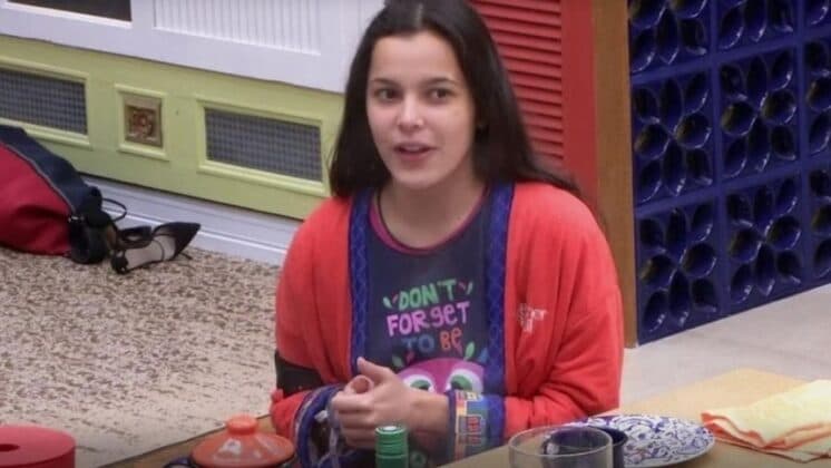 “BBB17”: Emilly e Vivian condenam fingimento de confinados