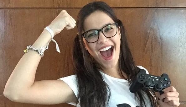 Emilly Araújo retribui homenagem de Tiago Leifert