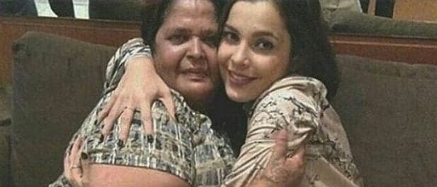 Emilly Araújo encontra aposentada que gastou mais de mil reais em ligações no "BBB17"