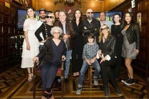 Elenco, direção e autores de 'Vade Retro' (Foto: Globo/Ramón Vasconcelos)