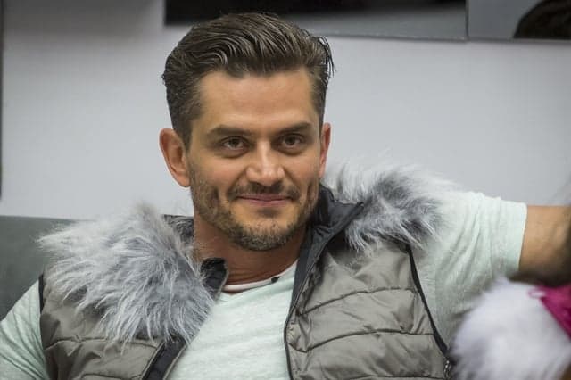 "BBB17": Emilly vence prova e Marcos canta vitória: "esse prêmio é teu"