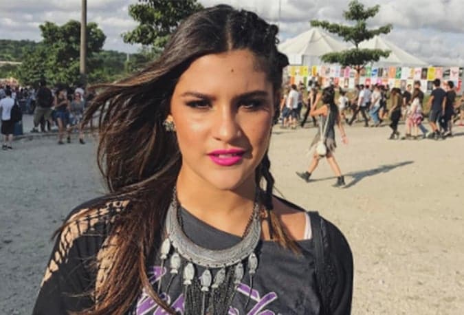 Giulia Costa surge com carrão de luxo poucos dias após tirar carteira