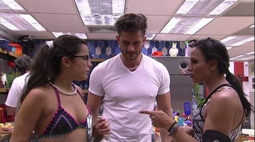 "BBB17": Marinalva detona Emilly: "Escória da humanidade"