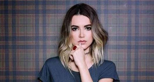 Manu Gavassi brinca com solteirice: "Saudade de ter um crush"