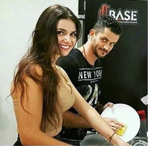 Apontada como affair do ex-BBB Marcos, Bruna Citadella se pronuncia sobre assunto