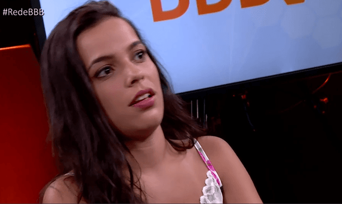 Mayla, irmã de Emilly, opina sobre namoro da gêmea com amigo de Neymar