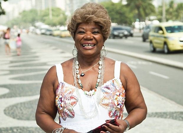 Longe das novelas, Neusa Borges faz desabafo sobre sua atual situação