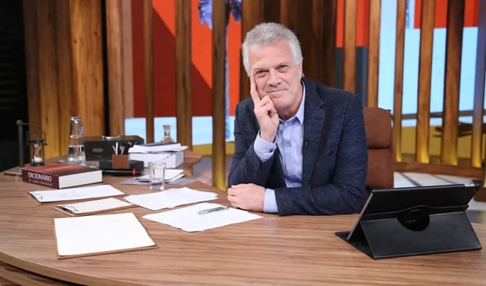Pedro Bial sobre lição que teve no "BBB": "deixar o pedestal de jornalista"