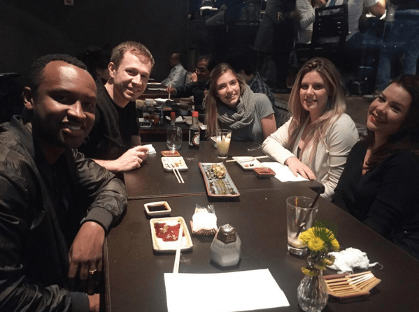 Tiago Leifert curte folga com amigos famosos