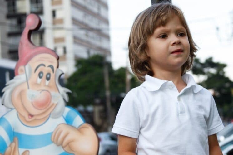 Com apenas seis anos, filho de Adriane Galisteu estreia como ator ao lado da mãe