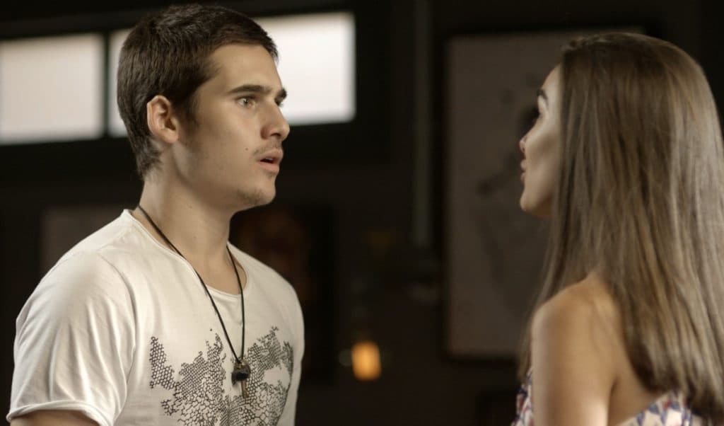"Rock Story": Yasmin volta atrás, pede desculpas, mas Zac se irrita