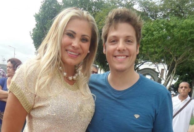 Ângela Bismarchi escolhe quem será entrevistado de Porchat na Record