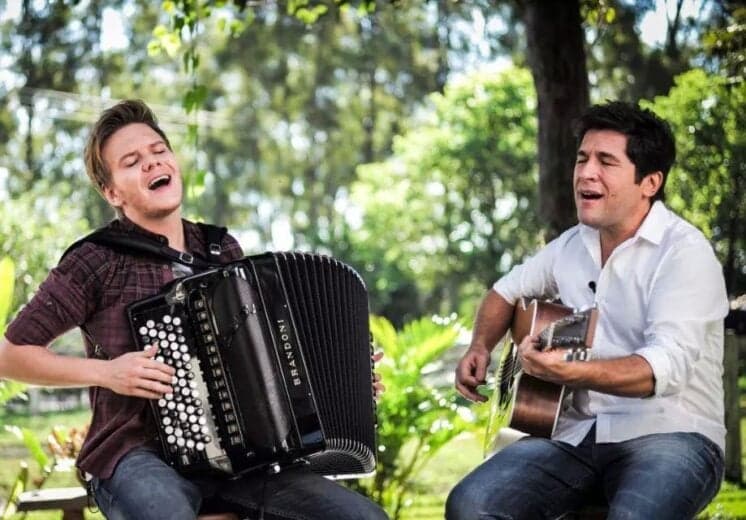Michel Teló recebe Daniel em último episódio de série do "Fantástico"