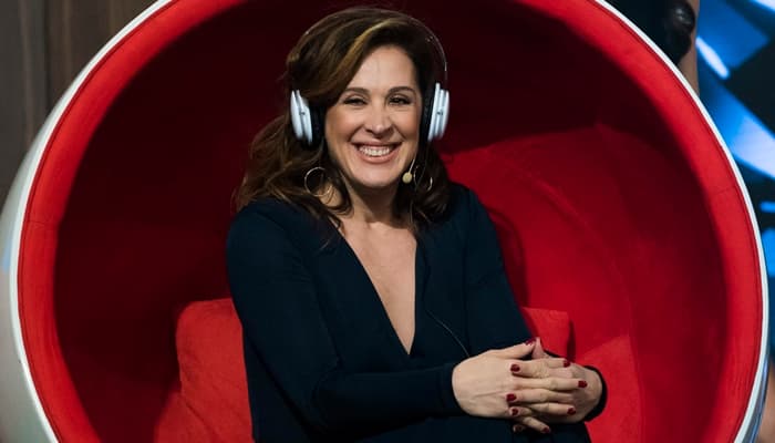 Claudia Raia relembra ameaça que fez à mãe na infância e diz que "era uma demônia"