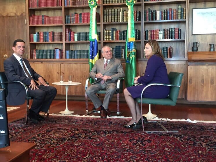 Michel Temer concede entrevista para a Rede Vida e fala sobre temas polêmicos