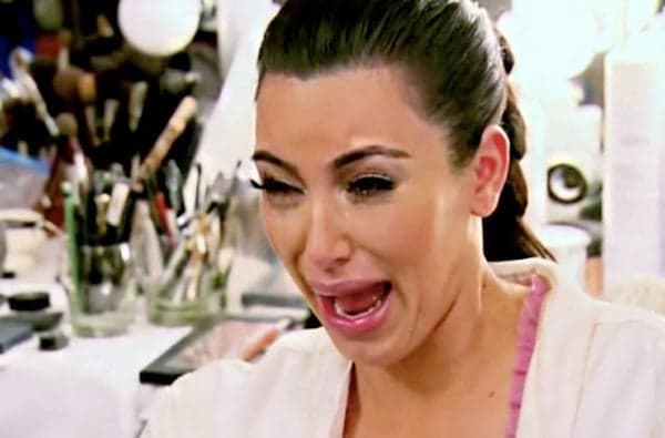 Kim Kardashian contrai doença incurável no bumbum que pode levá-la à morte; saiba mais