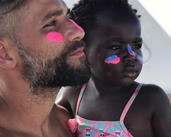 Bruno Gagliasso se declara à filha na internet: "estrela"