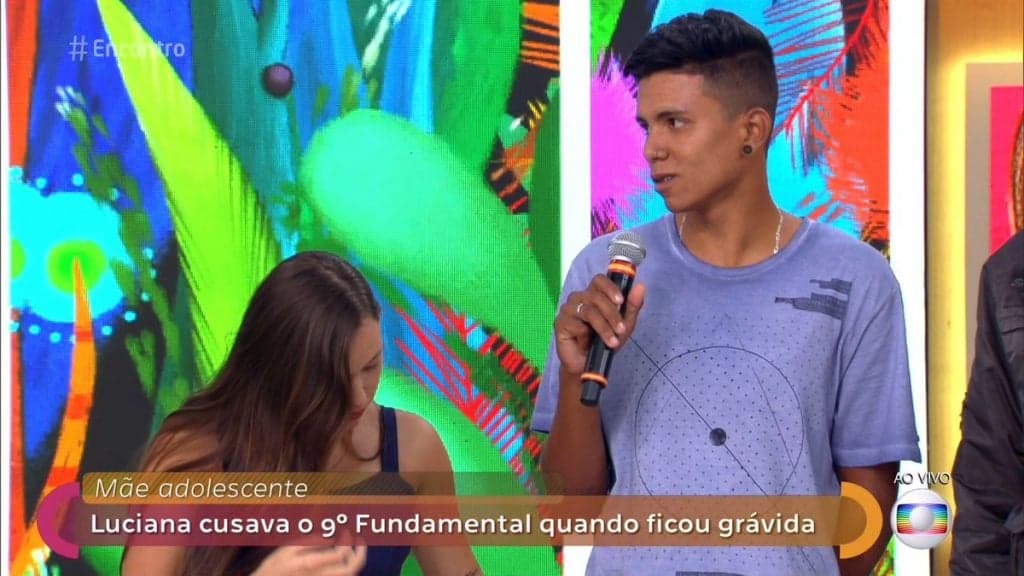 Erro de digitação no letreiro do "Encontro" vira piada na web; confira!