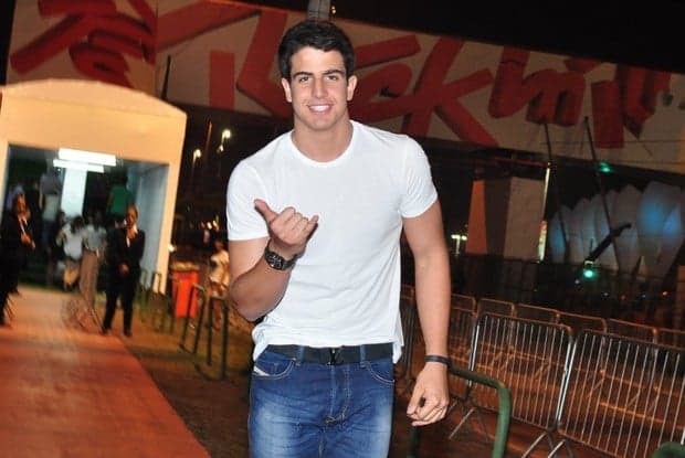 Enzo Celulari abre o jogo e revela que tem problemas para lidar com a exposição