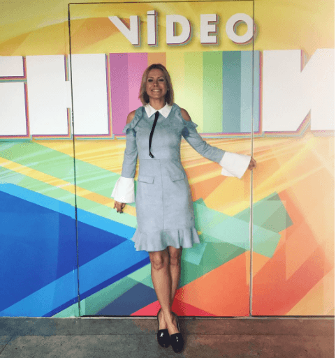 Monica nos bastidores da Globo. Foto - reprodução/Instagram.