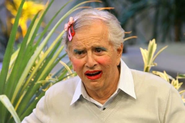Em alta aos 81 anos, Carlos Alberto de Nóbrega participará de programa de humor de canal da Globo