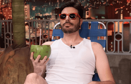 "The Noite" repete melhor audiência do ano e vence a Record com diferença impressionante