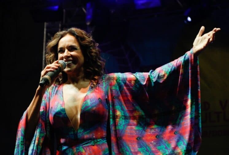 Em evento, Daniela Mercury dispara: "Temos que ter alguém LGBT presidente"