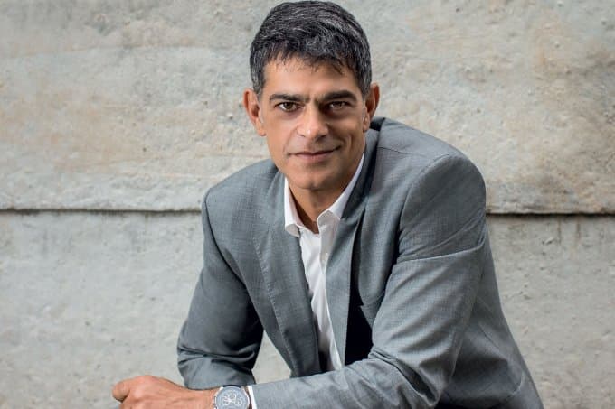 Eduardo Moscovis publica imagem dos filhos e beleza impressiona