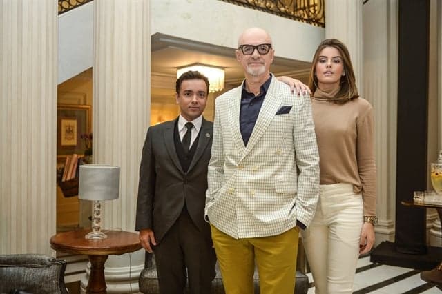 Rodrigo Fagundes (Nelito), Marcos Caruso (Pedrinho Guimarães e Camila Queiroz (Luiza) (Foto: Globo/João Miguel Júnior)
