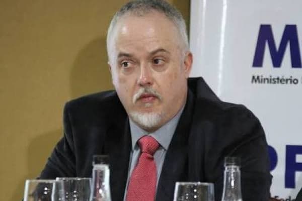 Procurador descarta comparação de situação brasileira com "House of Cards"