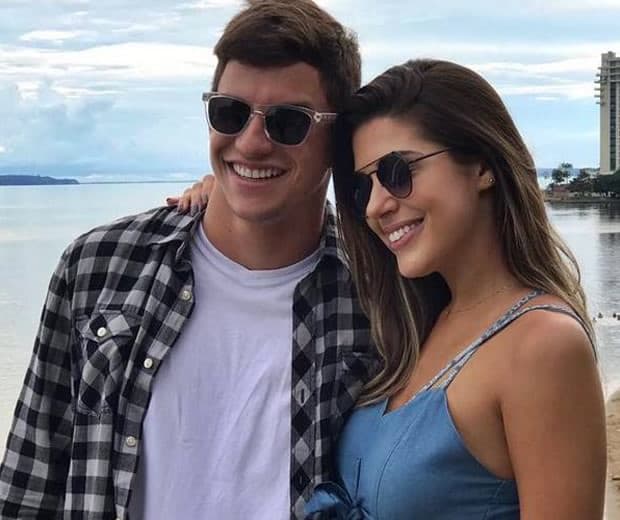 Após viagem romântica, Manoel revela que romance com Vivian está fortalecido: "Unidos"