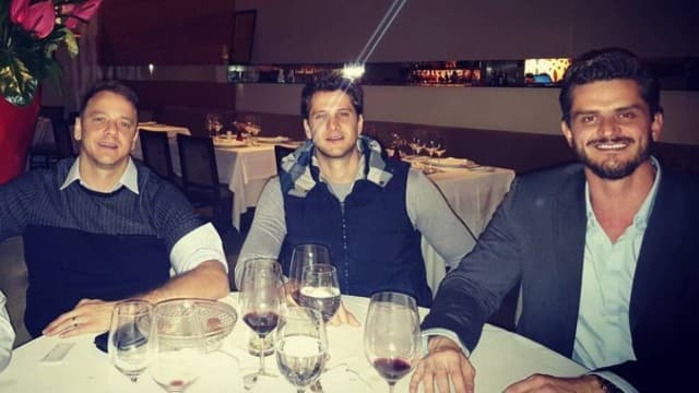 Marcos Härter janta com Dr. Gê, o grande vilão do "BBB5"