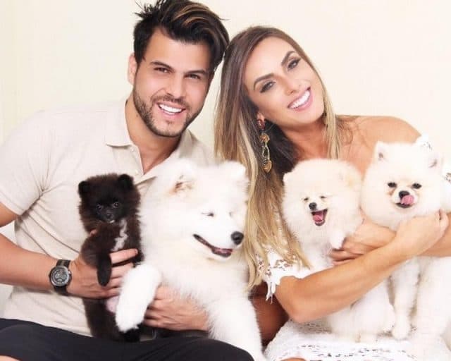 Nicole Bahls quer casamento com Ivete e Pe. Fábio de Melo