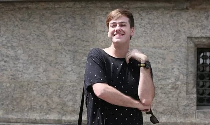 Após "Totalmente Demais", Pablo Sanábio será médico na série "Sob Pressão"