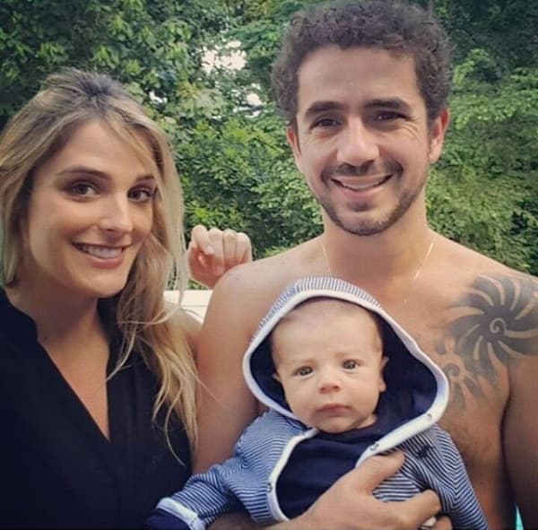 Rafa Brites exibe foto do filho e conquista a web com fofura; confira